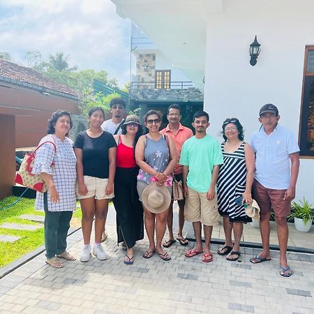 Mama'S Boutique Beach Hotel Negombo Bagian luar foto
